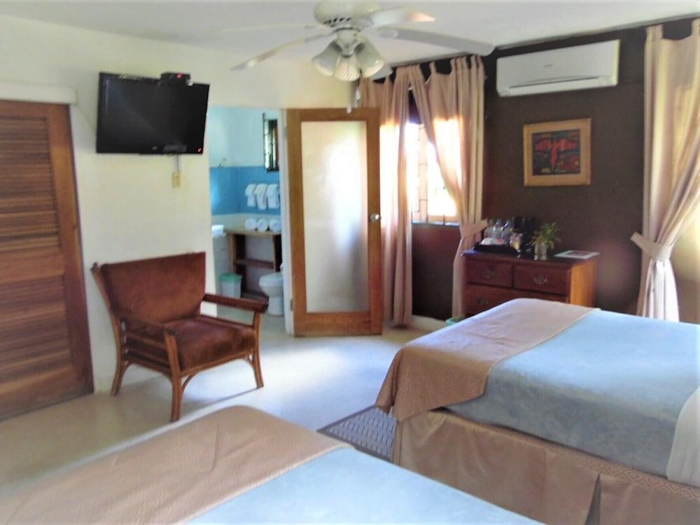 Mynt Retreat Bed & Breakfast Montego Bay Exterior foto