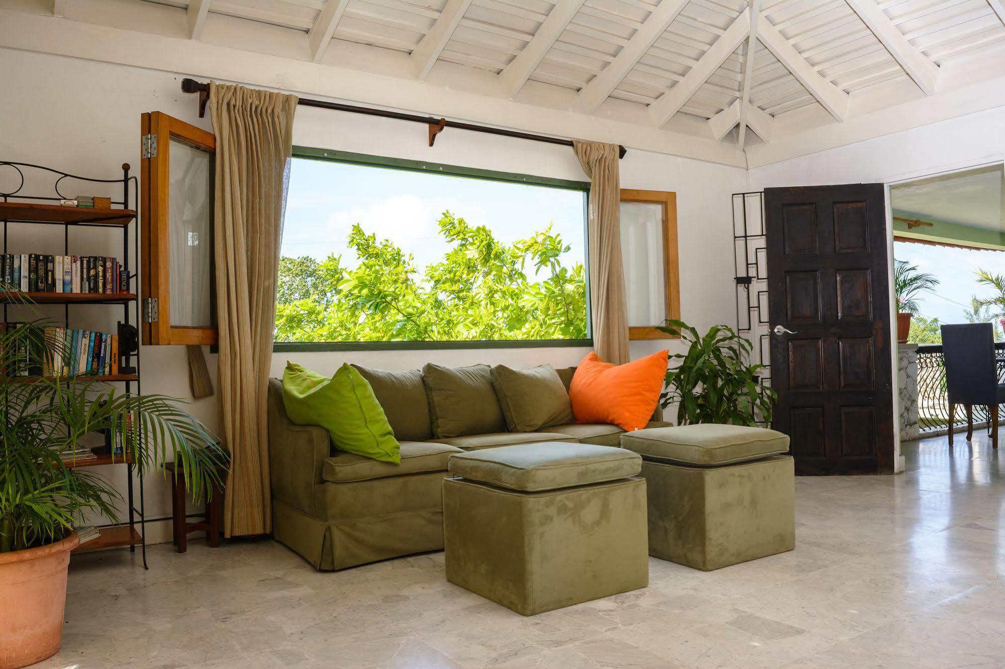 Mynt Retreat Bed & Breakfast Montego Bay Exterior foto